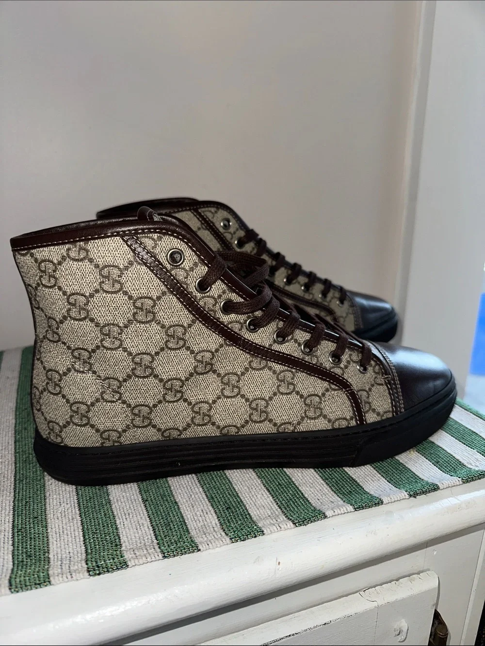 Gucci receipt monogram detail